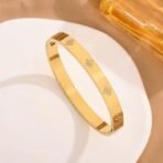 Stainless steel cubic handcuff - Image 5